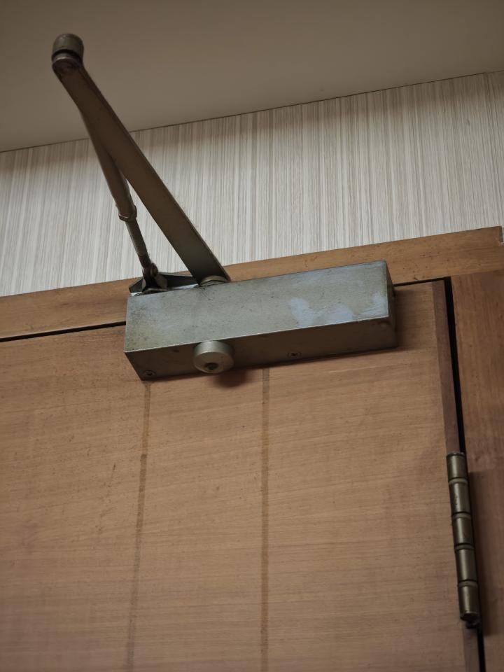 門片維修案件圖片