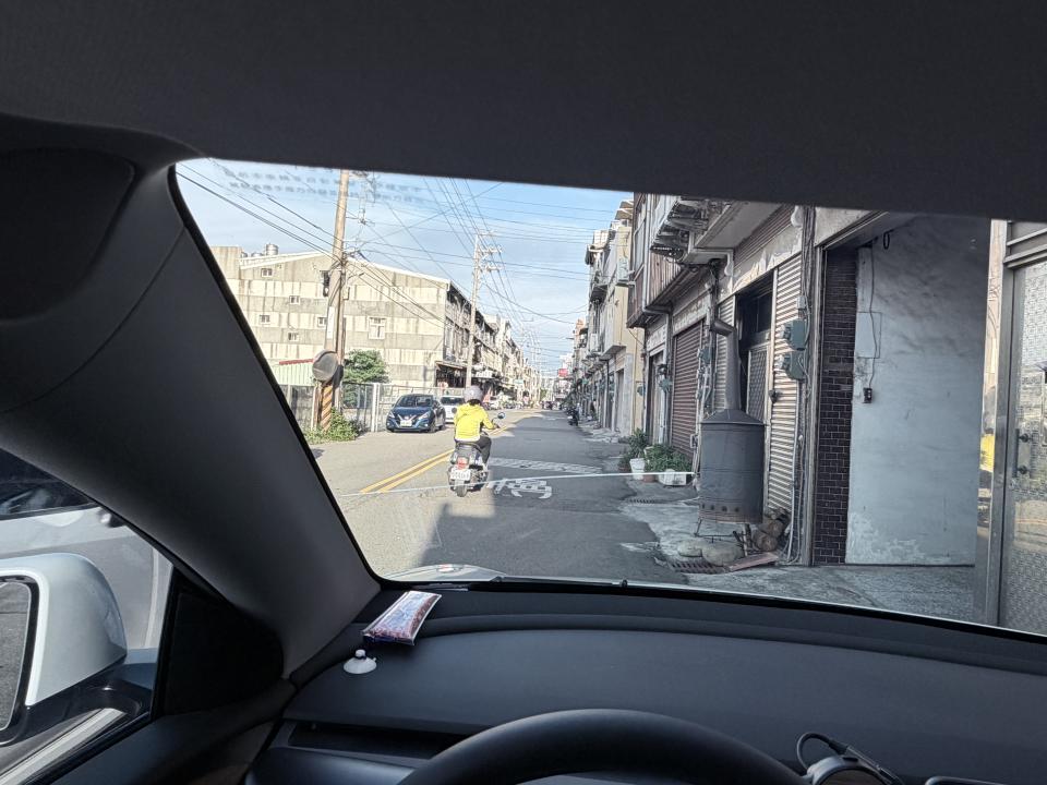 汽車玻璃修補案件圖片