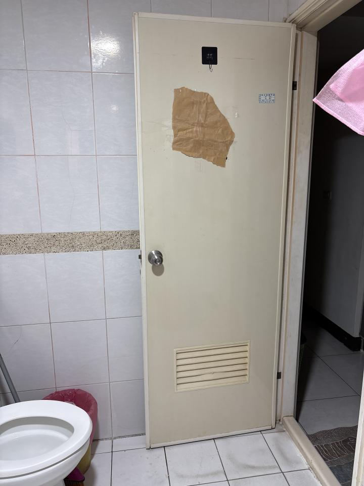 浴室門案件圖片