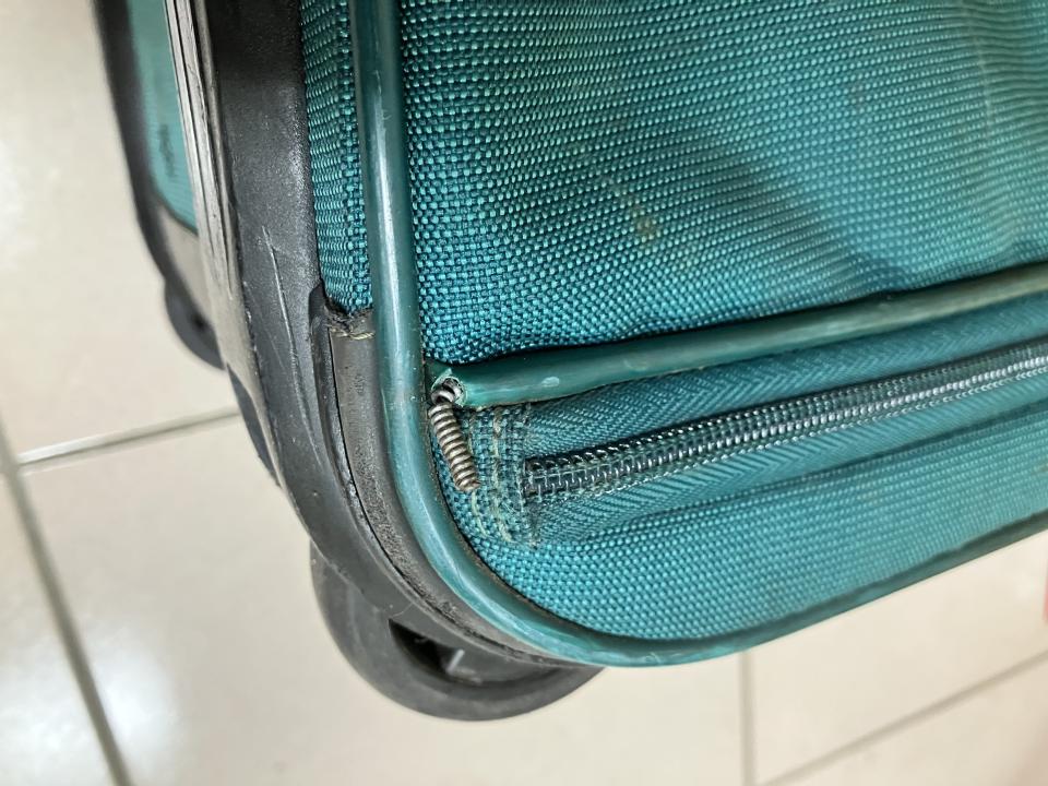 行李箱維修案件圖片