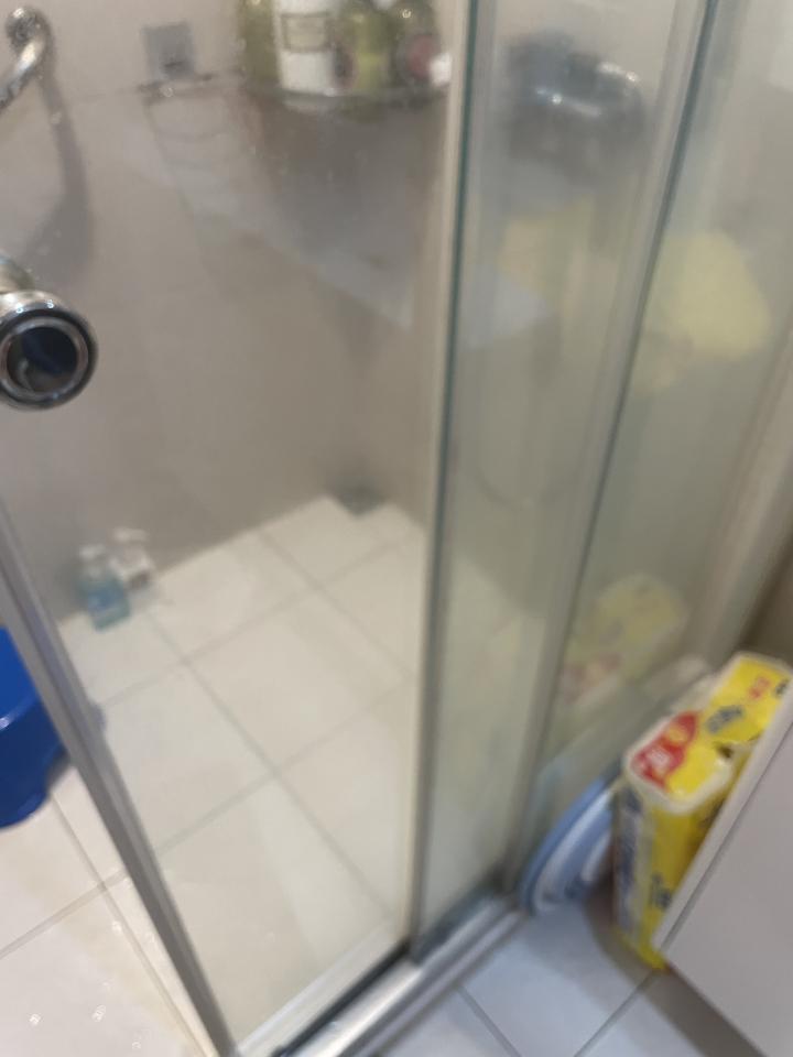 浴室門案件圖片