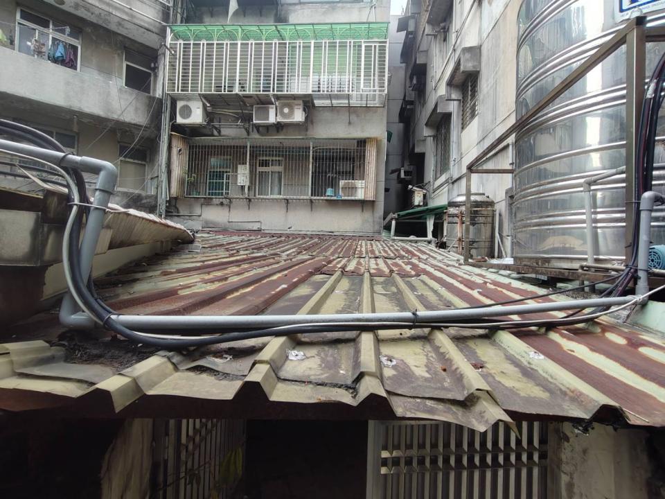 鐵皮屋頂案件圖片