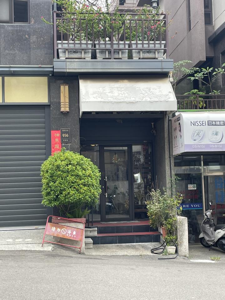 遮雨棚安裝案件圖片