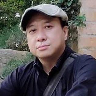 柯名家