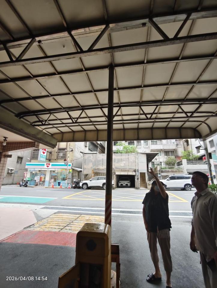 遮雨棚安裝案件圖片