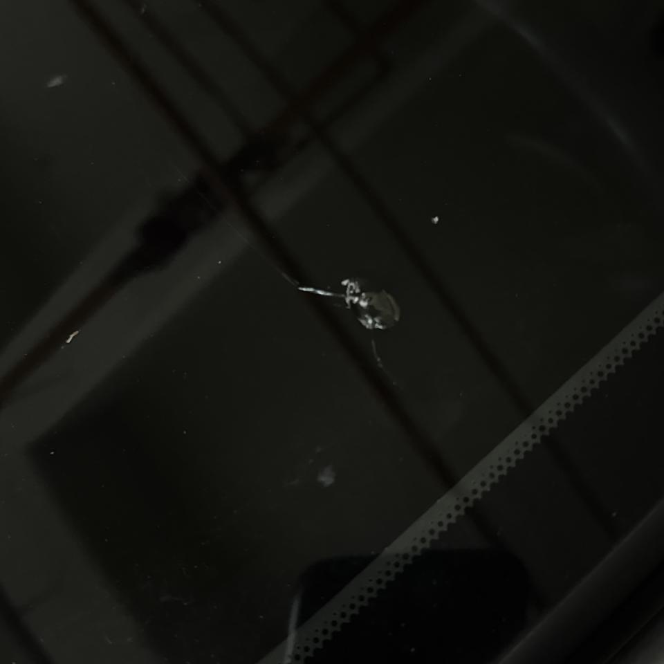 汽車玻璃修補案件圖片