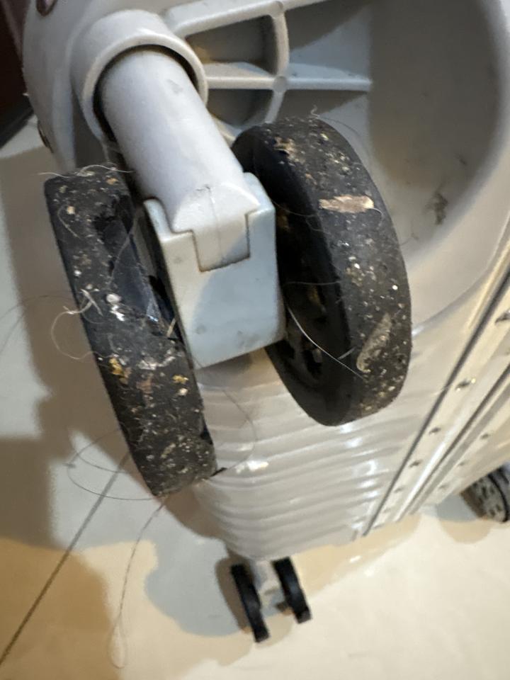 行李箱維修案件圖片