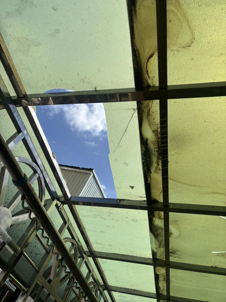 遮雨棚安裝案件圖片