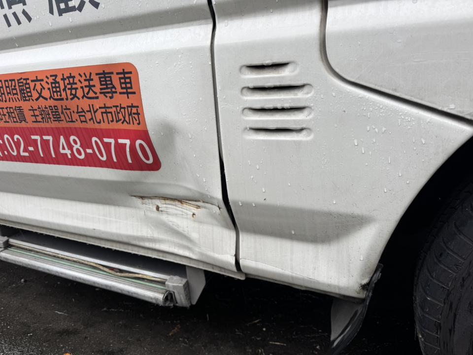 汽車板金烤漆案件圖片