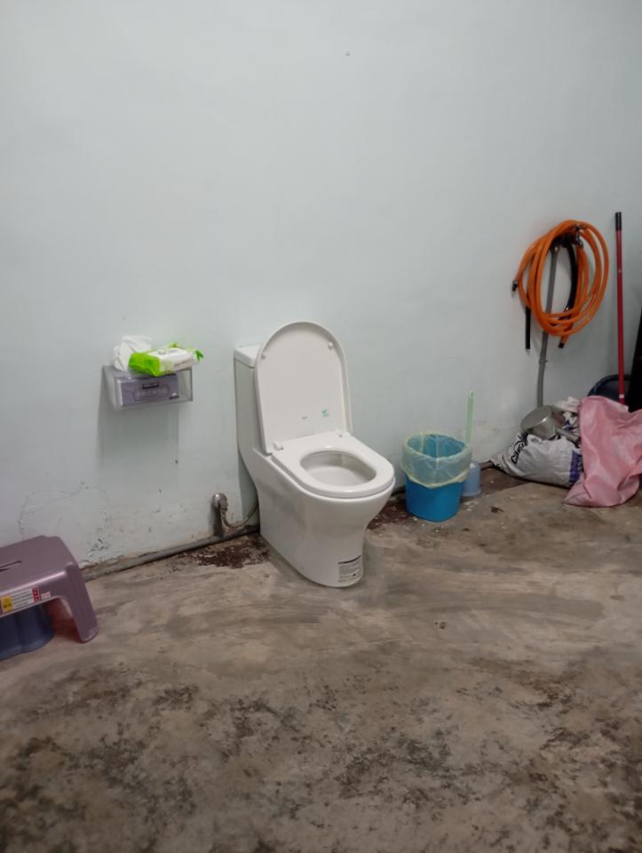 廁所隔間案件圖片