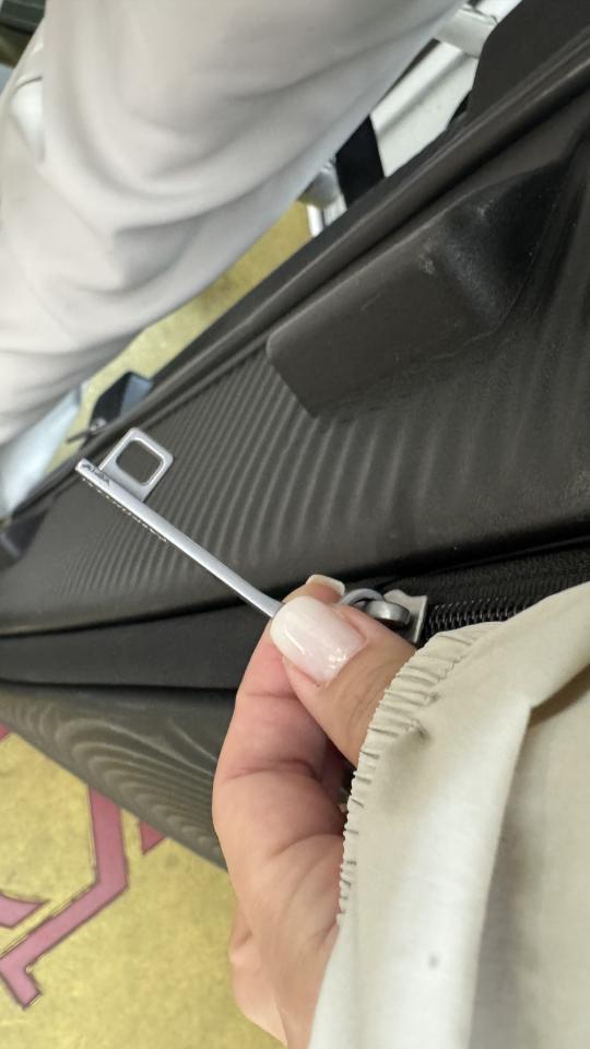行李箱維修案件圖片