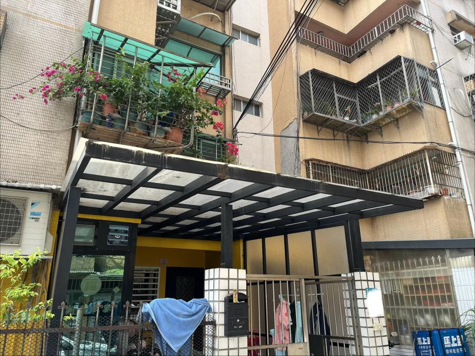 屋簷排水槽施工案件圖片