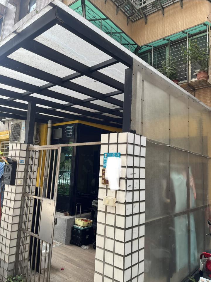 屋簷排水槽施工案件圖片
