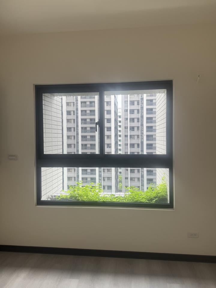 窗簾安裝維修案件圖片