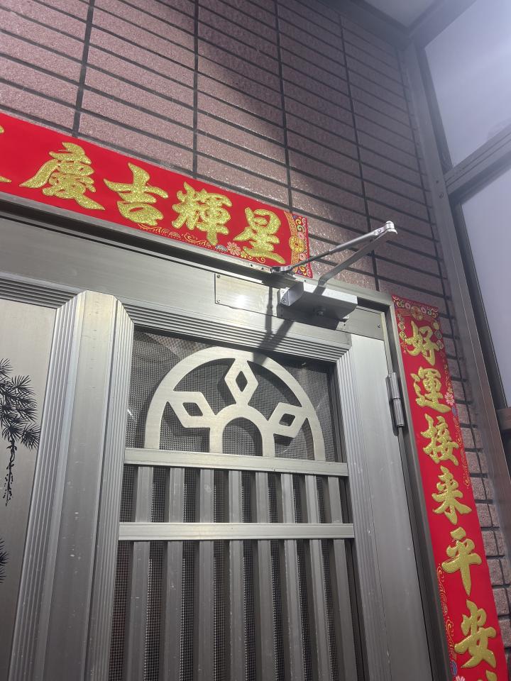門片維修案件圖片