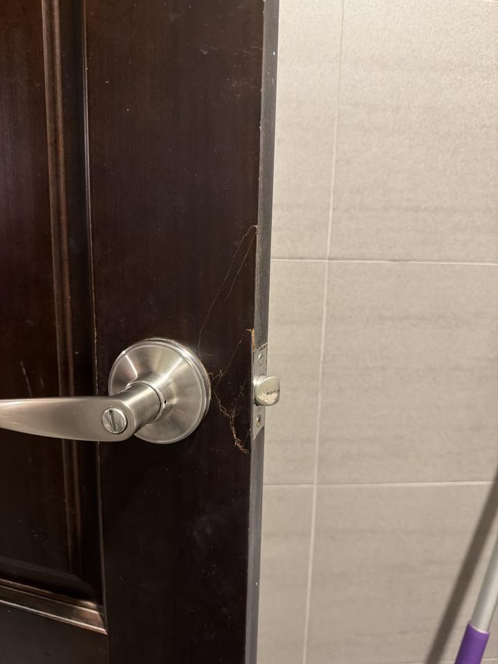 浴室門案件圖片