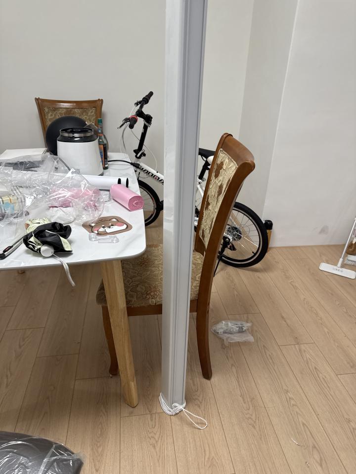 窗簾安裝維修案件圖片