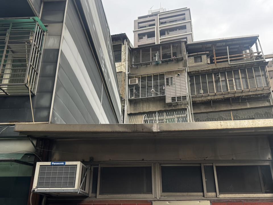 屋簷排水槽施工案件圖片