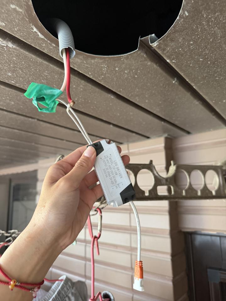 燈具安裝案件圖片