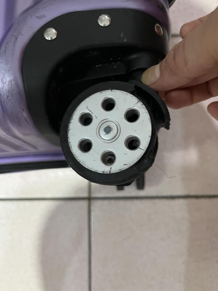 行李箱維修案件圖片