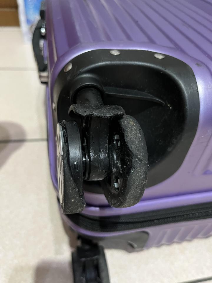 行李箱維修案件圖片