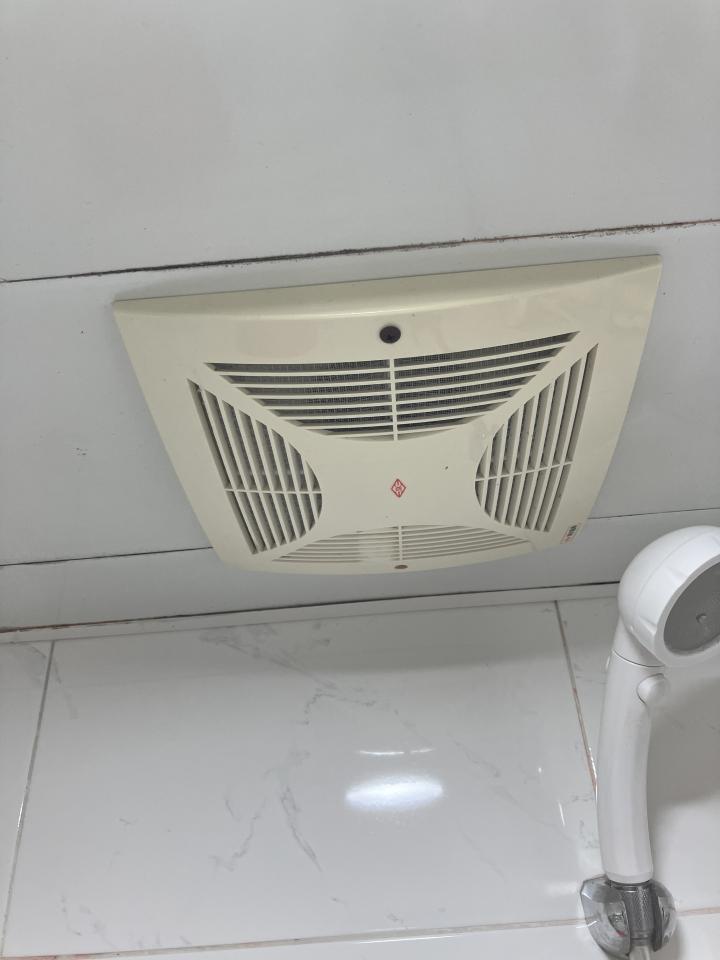 浴室抽風機安裝案件圖片