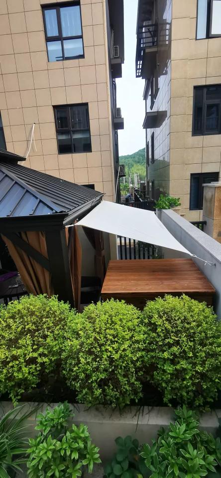 遮雨棚安裝案件圖片
