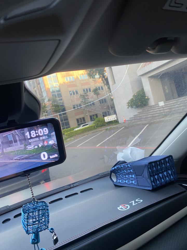 汽車玻璃修補案件圖片