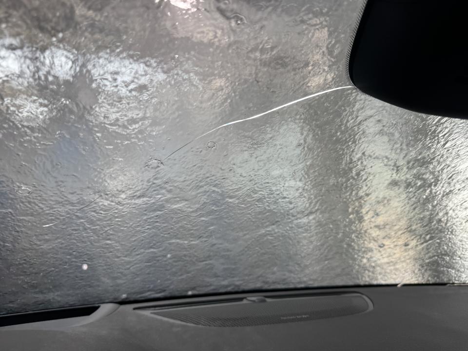 汽車玻璃修補案件圖片
