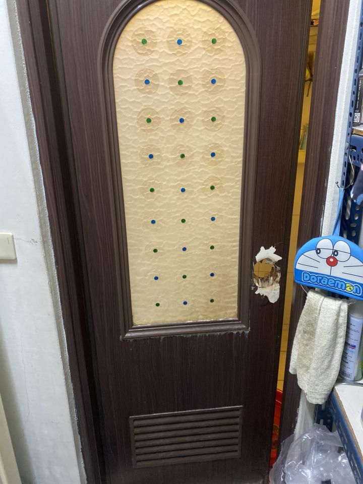 浴室門案件圖片