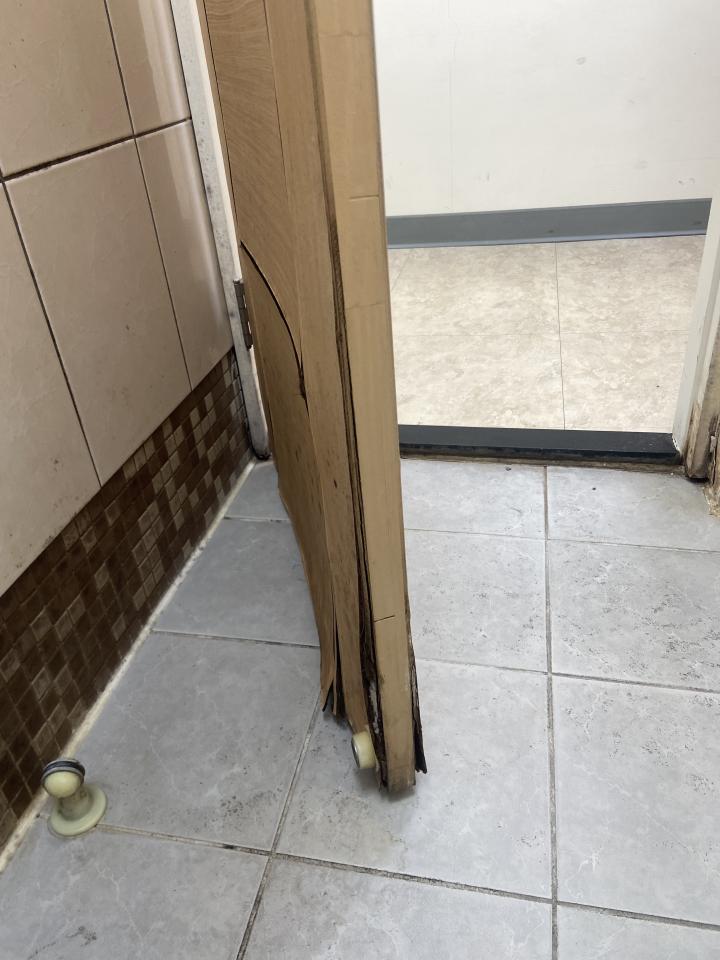 浴室門案件圖片