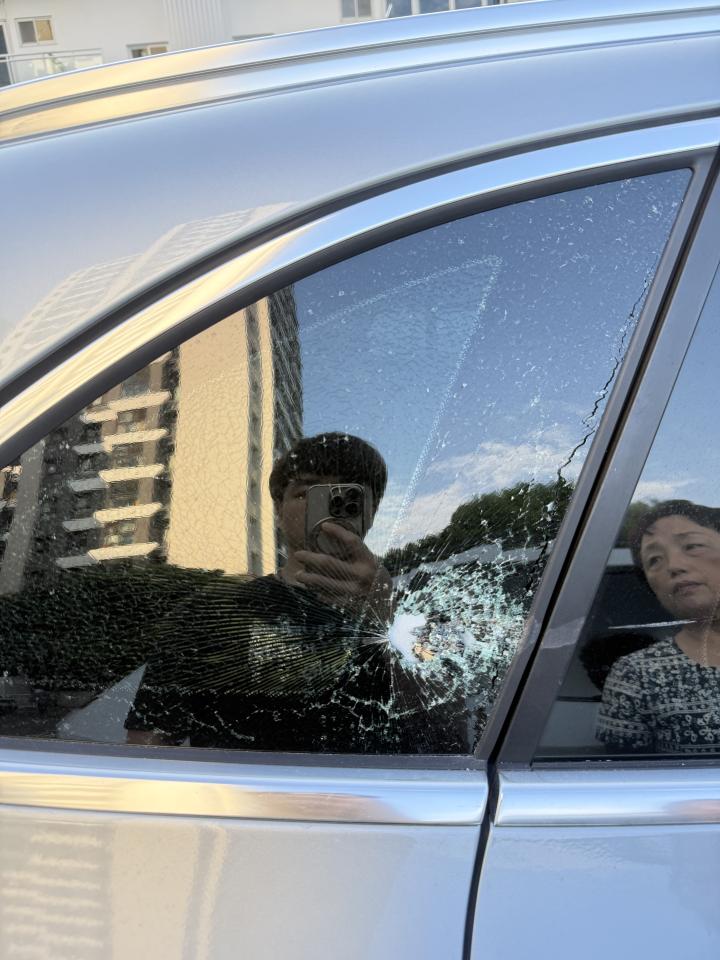 汽車玻璃修補案件圖片