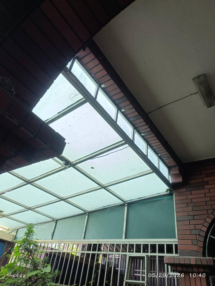 遮雨棚安裝案件圖片