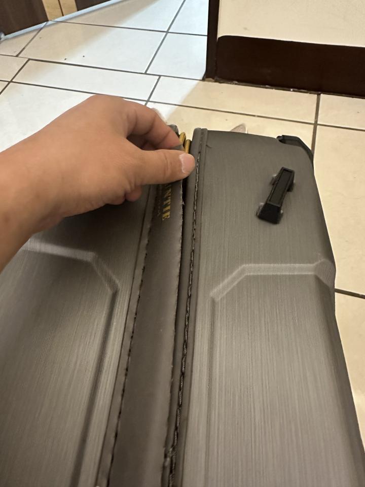 行李箱維修案件圖片