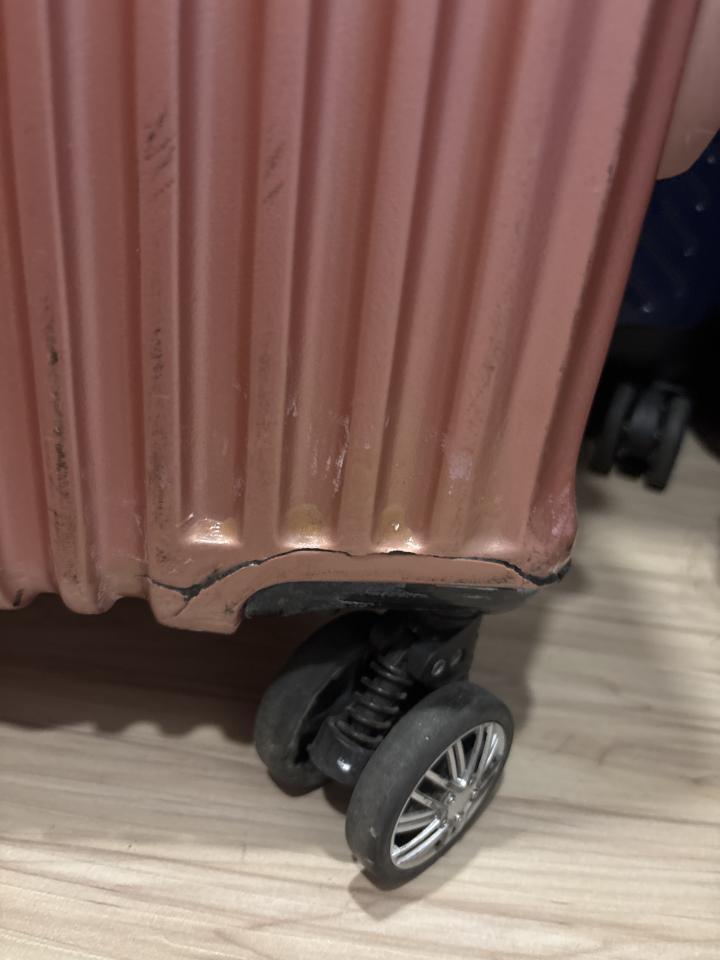 行李箱維修案件圖片