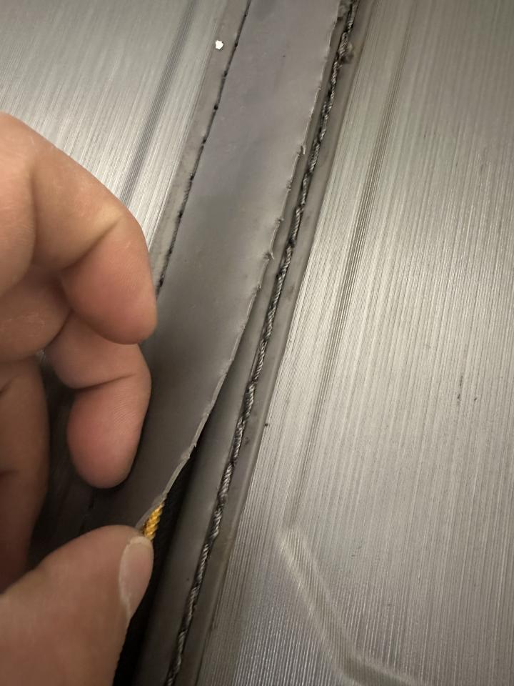 行李箱維修案件圖片