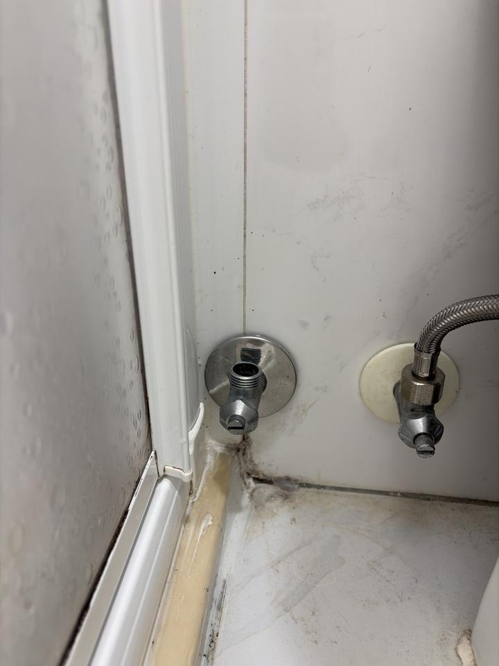 淋浴拉門安裝維修案件圖片
