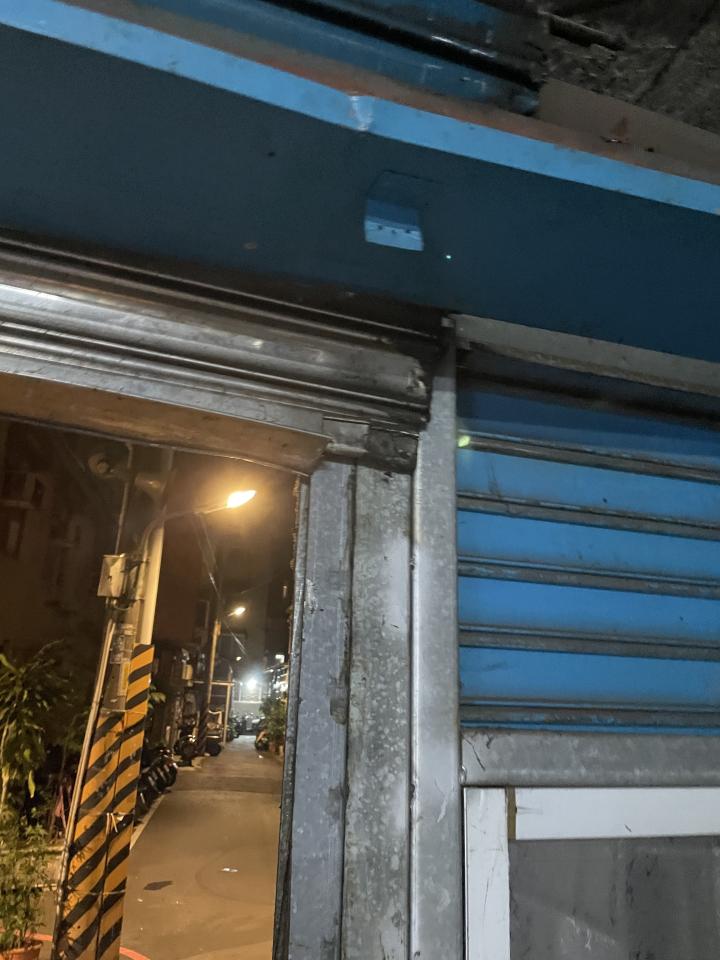 鐵捲門維修案件圖片