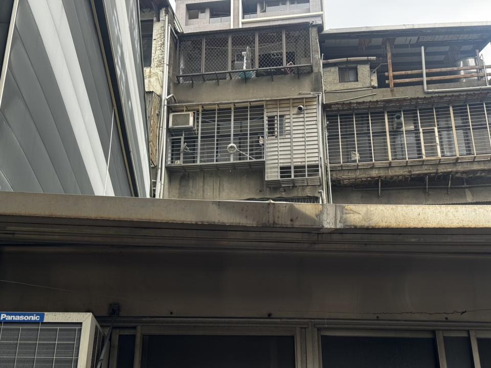 屋簷排水槽施工案件圖片