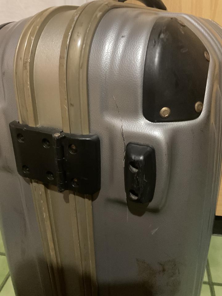 行李箱維修案件圖片