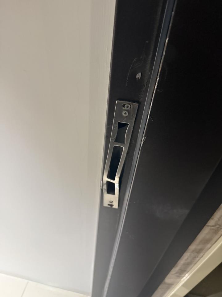 門片維修案件圖片