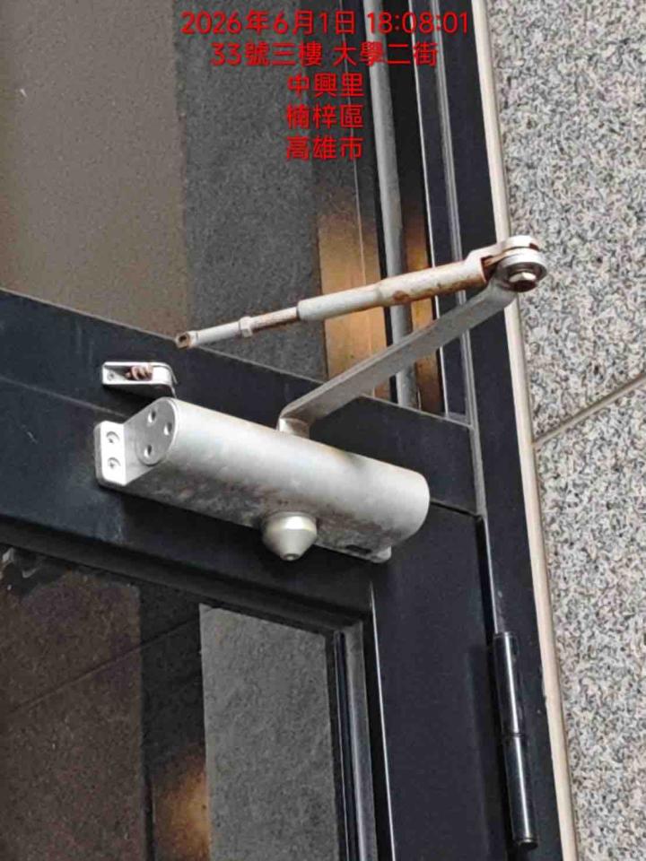 門片維修案件圖片
