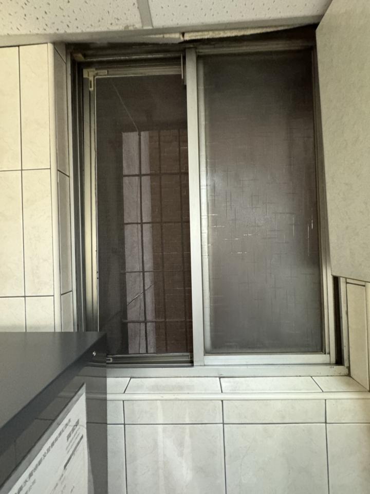 窗戶維修案件圖片