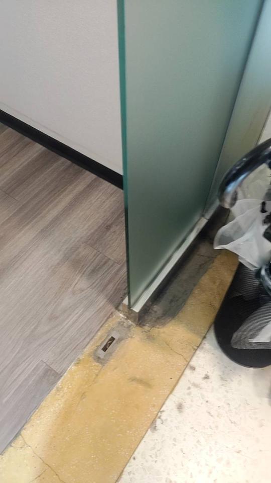 玻璃拉門案件圖片