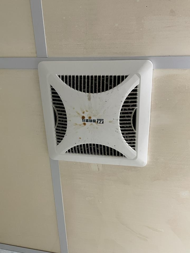 浴室抽風機清潔案件圖片