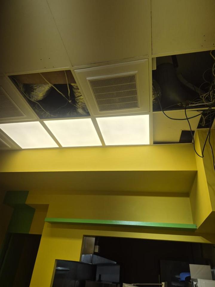 電視壁掛架安裝案件圖片
