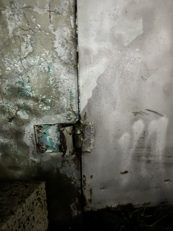 鐵門案件圖片