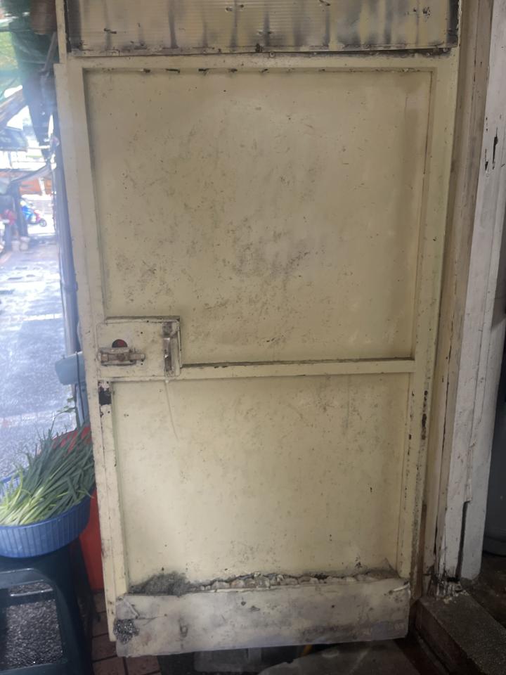門片維修案件圖片