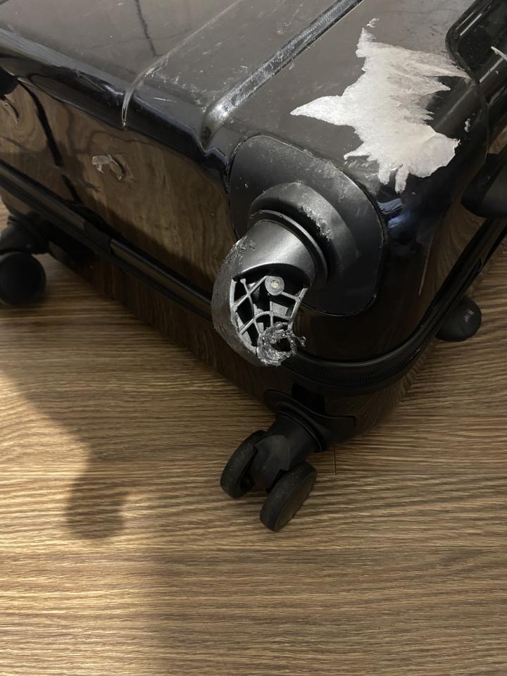 行李箱維修案件圖片