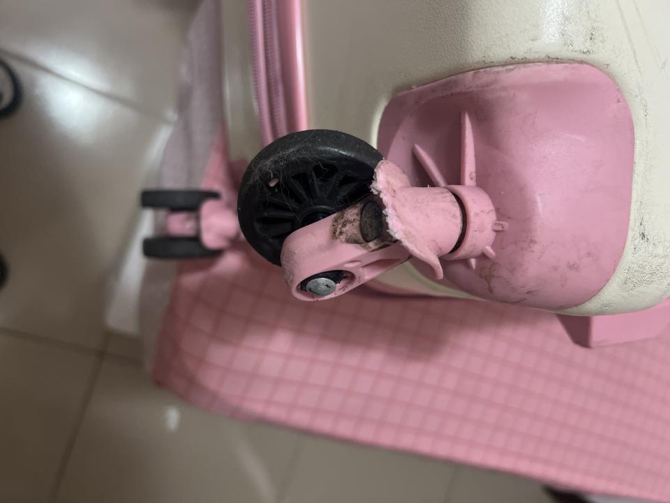行李箱維修案件圖片